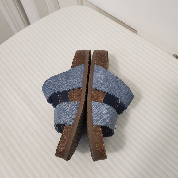 Denim Blue Double Adjustable Strap Sandals Size 3, Casual Comfy - Picture 3 of 6